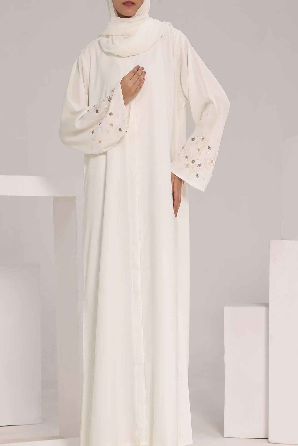 Premium White Handwork Open Abaya – RUBAB