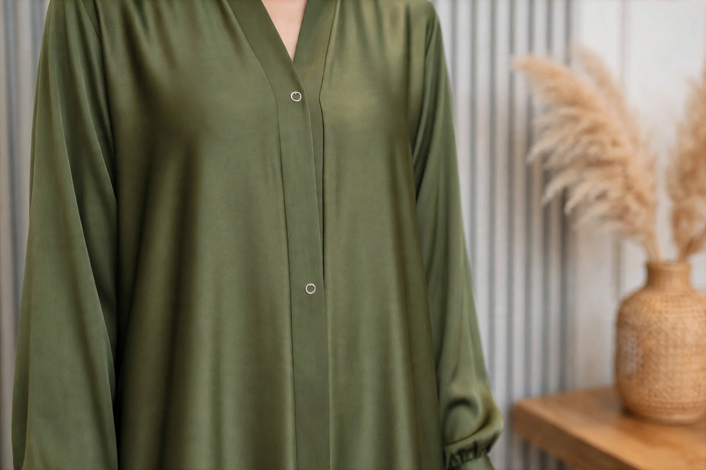 Nida Button-Down Abaya - Sadi